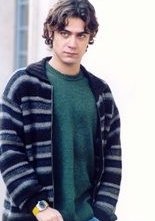 Riccardo Scamarcio è L'uomo perfetto