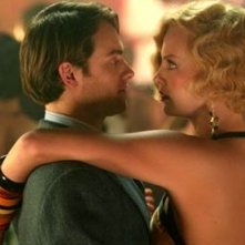 Stuart Townsend e Charlize Theron in una scena di Gioco di donna