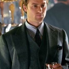 Stuart Townsend in una scena di Gioco di donna