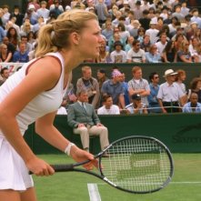 Kirsten Dunst in una scena del film Wimbledon, ambientato nel mondo del tennis