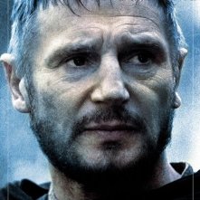 Liam Neeson in una scena de Le crociate