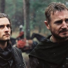 Orlando Bloom e Liam Neeson in una scena de Le crociate
