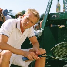 Paul Bettany in una immagine del film Wimbledon