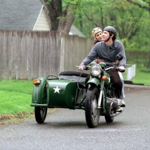 Zach Braff e Natalie Portman in una scena del film La mia vita a Garden State