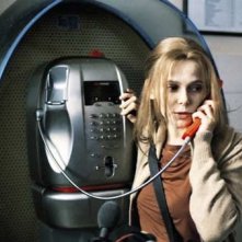 Barbora Bobulova in una scena del dramma Tartarughe sul dorso