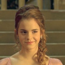 Emma Watson in una scena del film Harry Potter e il calice di fuoco