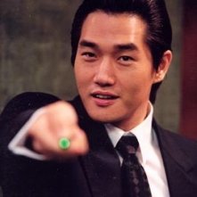 Ji-tae Yu in una scena del film Old Boy