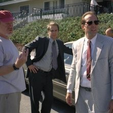 Ridley Scott, Sam Rockwell e Nicolas Cage sul set de Il genio della truffa
