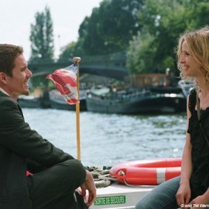Ethan Hawke e Julie Delpy in una scena di Prima del tramonto