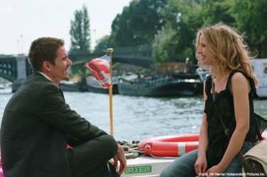 Ethan Hawke e Julie Delpy em cena de Before Sunset