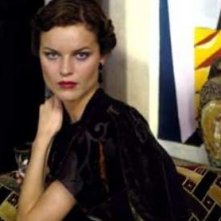 Una splendida Eva Herzigova ne I colori dell'anima - Modigliani