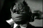 Claude Rains è L'uomo invisibile nel film da lui interpretato nel 1933