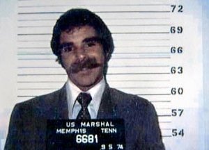Harry Reems in una scena del documentario Inside Gola Profonda