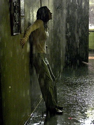 Jennifer Connelly In Una Scena Di Dark Water 14038