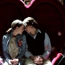 Jena Malone e Patrick Fugit in una scena di Saved!