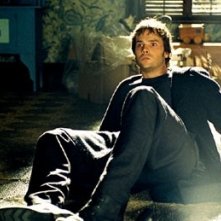 Barry Watson in una scena di Boogeyman
