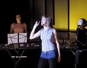 Jena Malone, Mandy Moore e Elizabeth Thai in Saved!