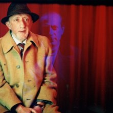 l'attore Carlo Delle Piane in una scena di Nessun messaggio in segreteria