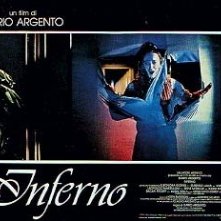 Eleonora Giorgi in una lobbycard promozionale per Inferno