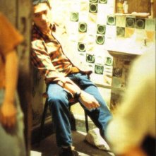 Tony Leung in una foto di scena per Happy Together