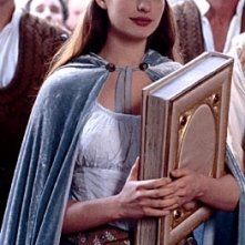 Anne Hathaway in una sequenza di Ella Enchanted