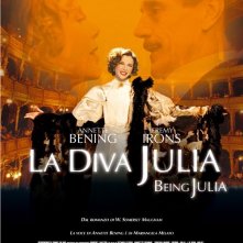La locandina italiana di La diva Julia - Being Julia