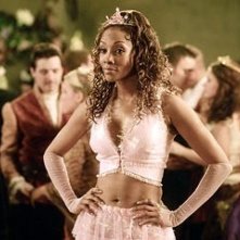 Vivica A. Fox in una scena di Ella Enchanted