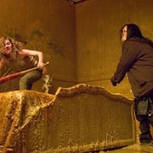 Elisha Cuthbert in una scena del film La maschera di cera