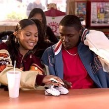 Ashanti e Rob Brown in una scena di Coach Carter