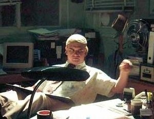 Noel Sheridan in una scena di Undead