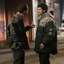 vincent Laresca e Rick Gonzalez in una scena di Coach Carter