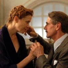 Annette Bening e Jeremy Irons in Being Julia