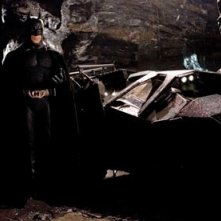 Christian Bale in una scena di Batman Begins, diretto dal regista Christopher Nolan