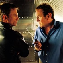 Daniel Craig e Colm Meaney in una scena di The Pusher