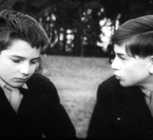 Jean-Pierre Leaud in una scena de I 400 colpi