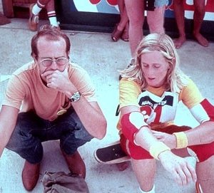 Craig Stecyk e Stacy Peralta in una scena di Dogtown an Z-Boys