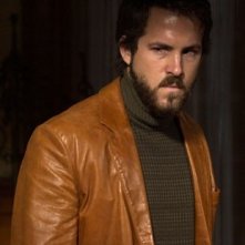 Ryan Reynolds in una sequenza di The Amityville Horror