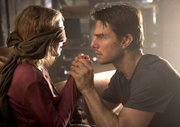 Dakota Fanning e Tom Cruise in una scena de La guerra dei mondi