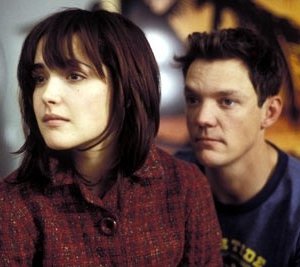 Rose Byrne e Matthew Lillard  in una scena di Appuntamento a Wicker Park