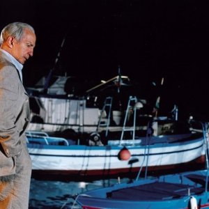 Ben Gazzara in una scena di Bonjour Michel