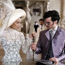Romain Duris e Kristin Scott Thomas in una scena di Arsène Lupin