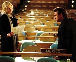 Nicole Kidman e Sean Penn in una scena del thriller The Interpreter