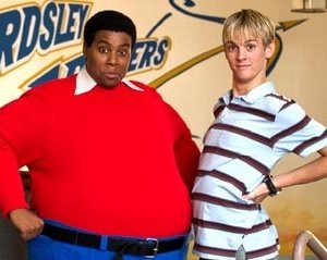 Kenan Thompson e Aaron Carter in una scena di Fat Albert