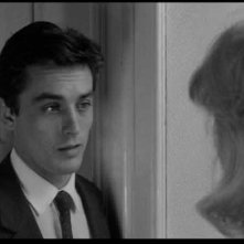 Alain Delon e Monica Vitti (di spalle) ne L'ECLISSE