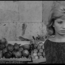 Monica Vitti in una scena de L'ECLISSE