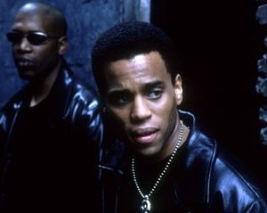 Michael Ealy in una scena di Never Die Alone