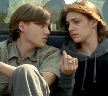 Emile Hirsch e Ryan Donowho in una scena di Imaginary Heroes