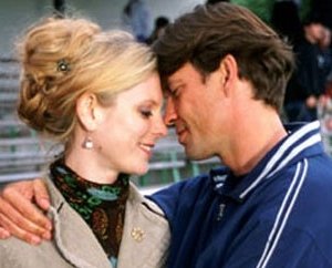 Emilia Fox e Dougray Scott in una scena di Cose da fare prima dei trenta