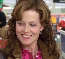 Sigourney Weaver in una scena di Imaginary Heroes