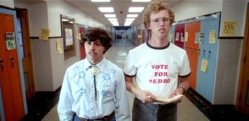 Jon Heder ed Efren Ramirez in una scena di Napoleon Dynamite